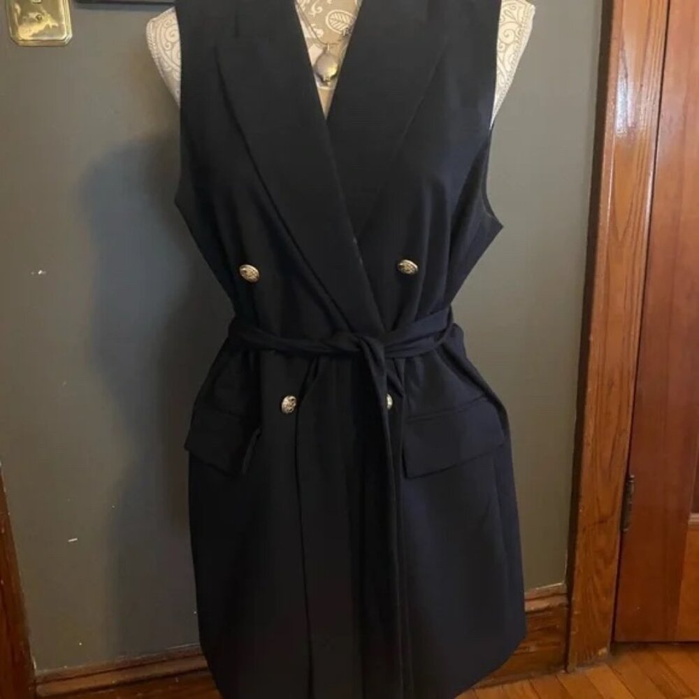 DOUBLE BREASTED VEST